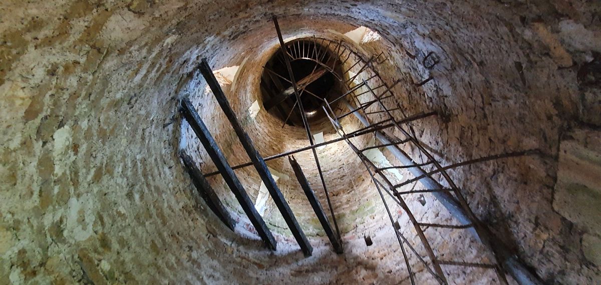 Nuars - Tour-Château d'eau (58) [3]