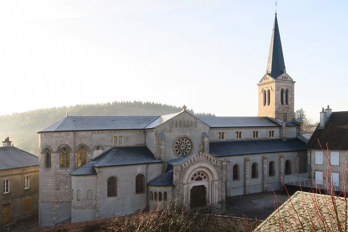 Saint-Léger-sous-Beuvray - Eglise St-Léger (71) [1]