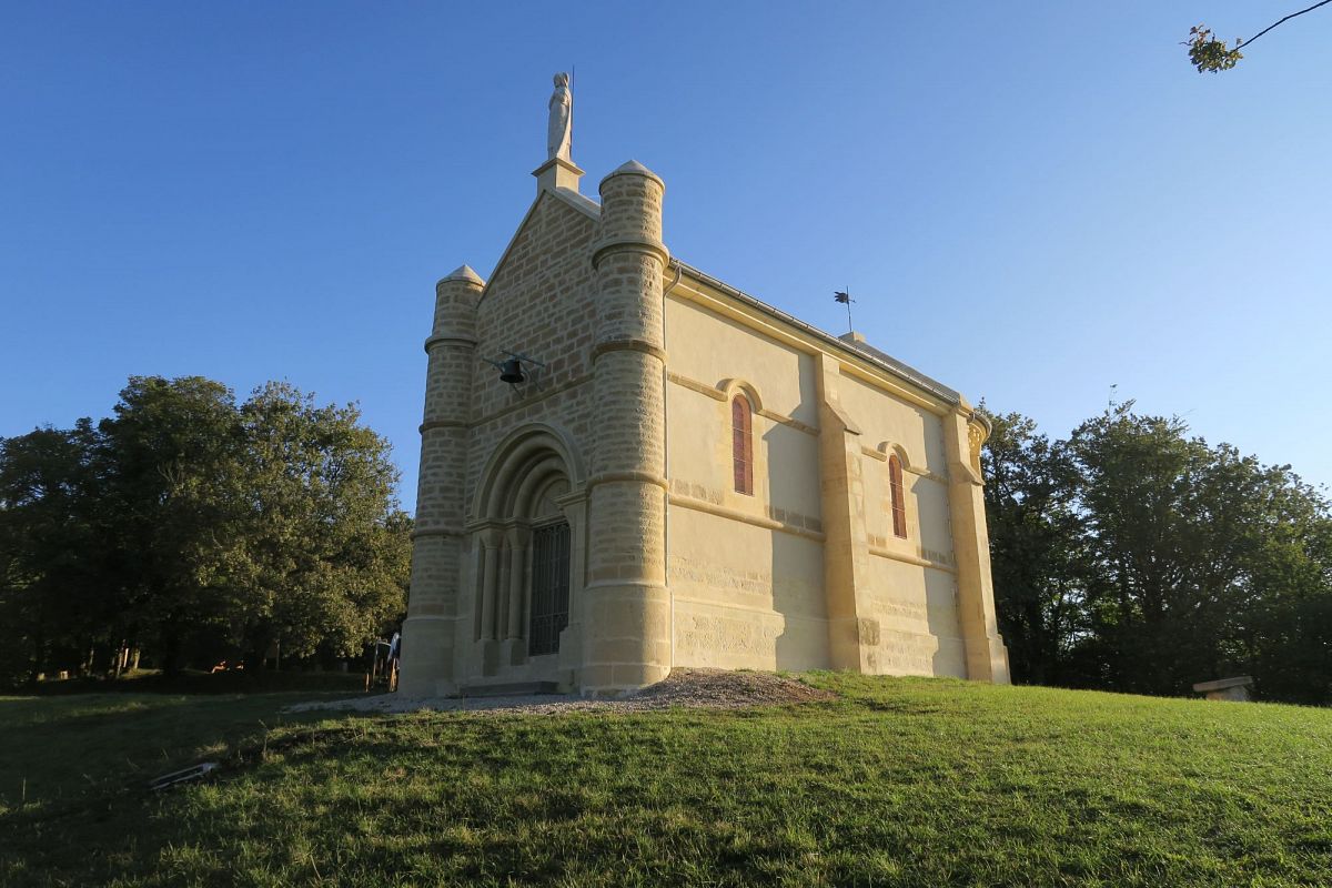 Menou - Chapelle Notre-Dame de la tête ronde (58) [5]