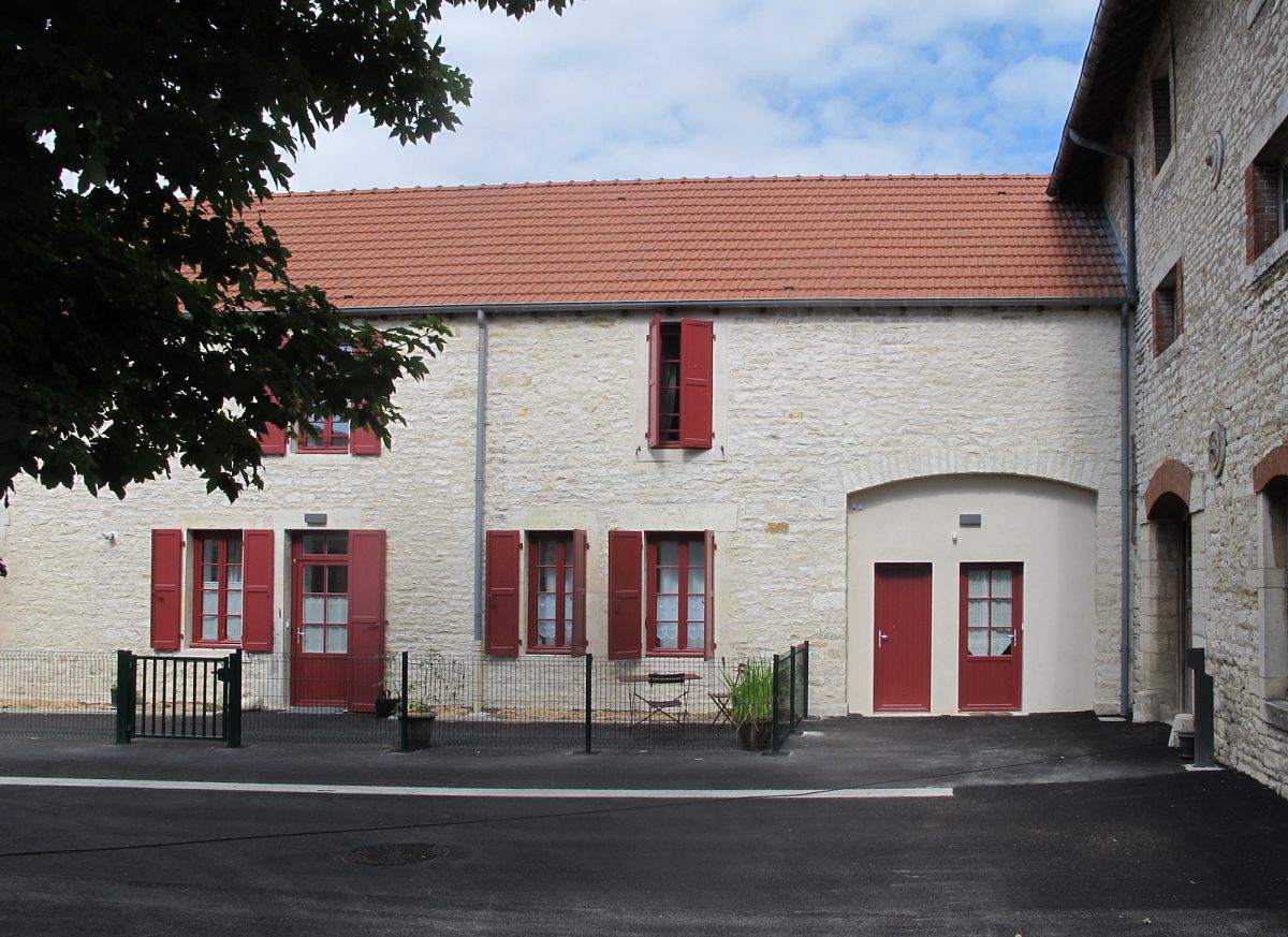 Saint-Julien - Bâtiments communaux (21) [2]
