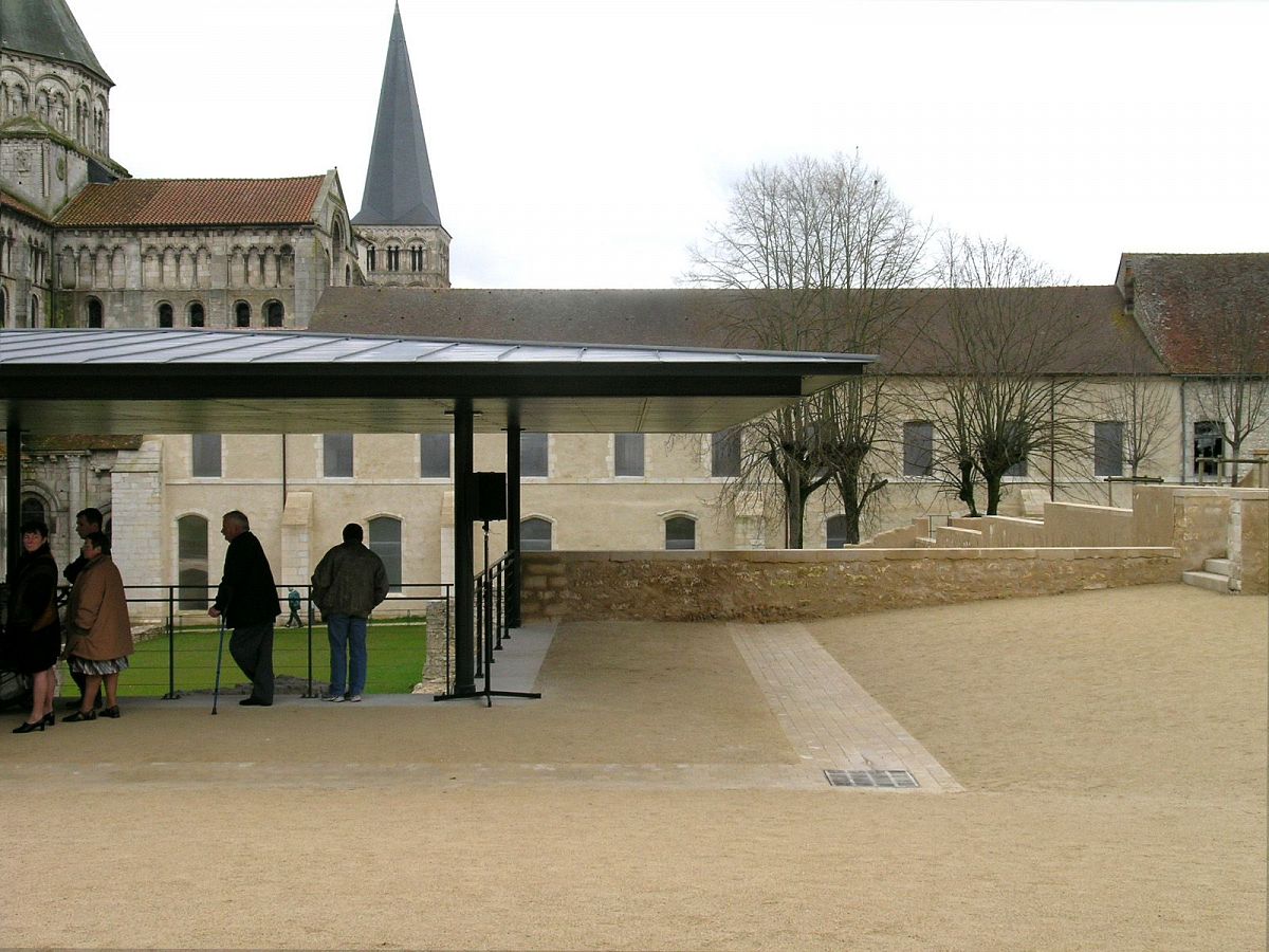 La Charité-sur-Loire - Vestiges de l'église (58) [4]