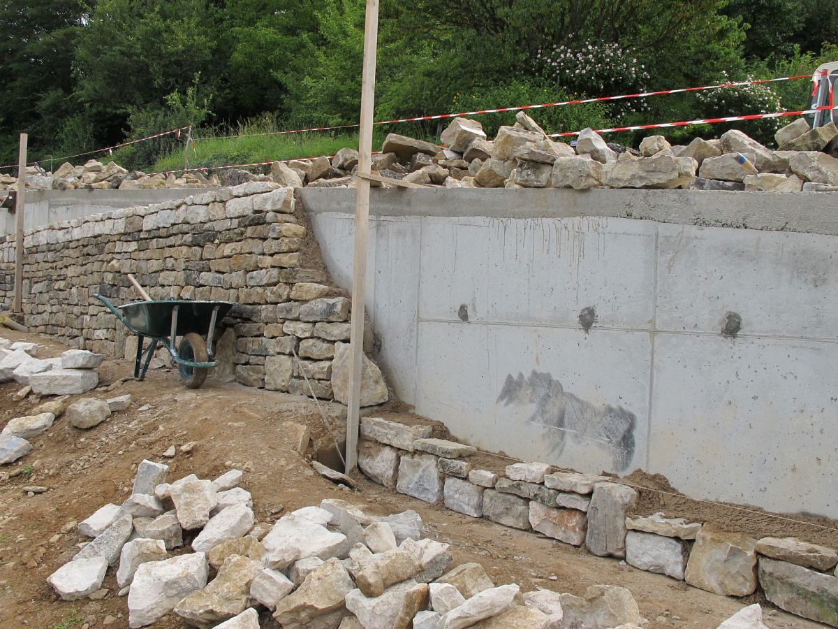 Baume-les-Messieurs - Cimetière (39) [1]