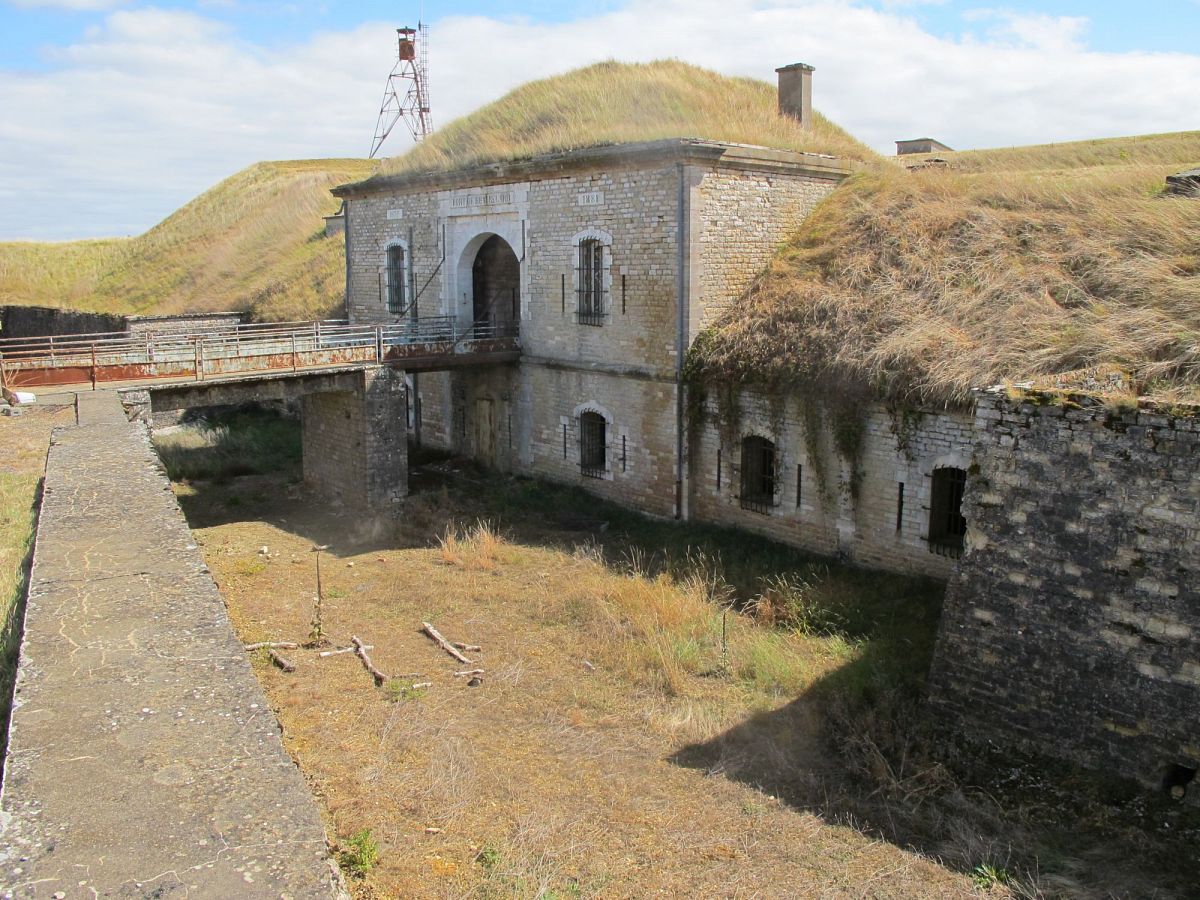 Fénay - Fort de Beauregard (21) [1]