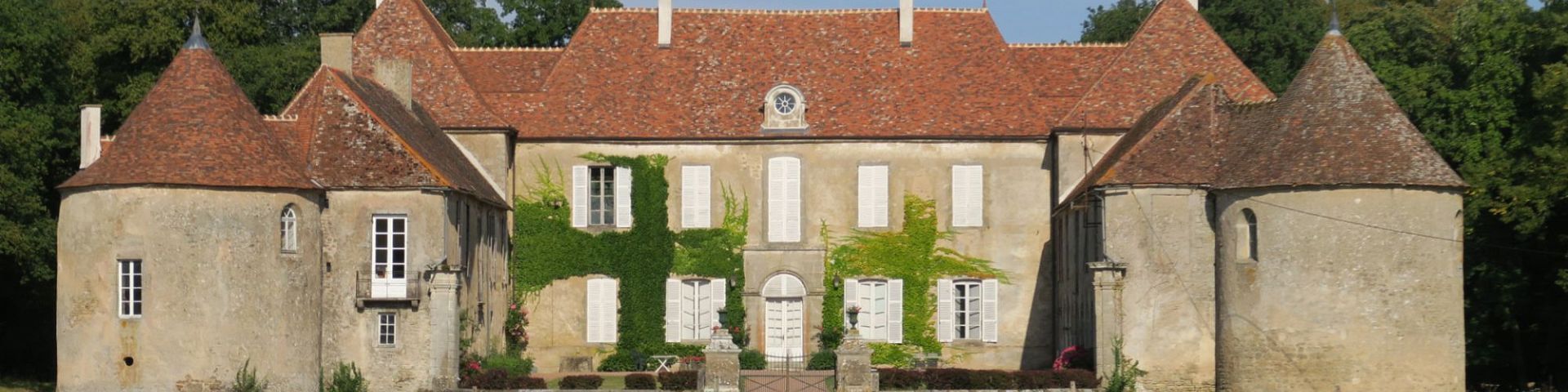 Lacour d'Arcenay - Château (21)