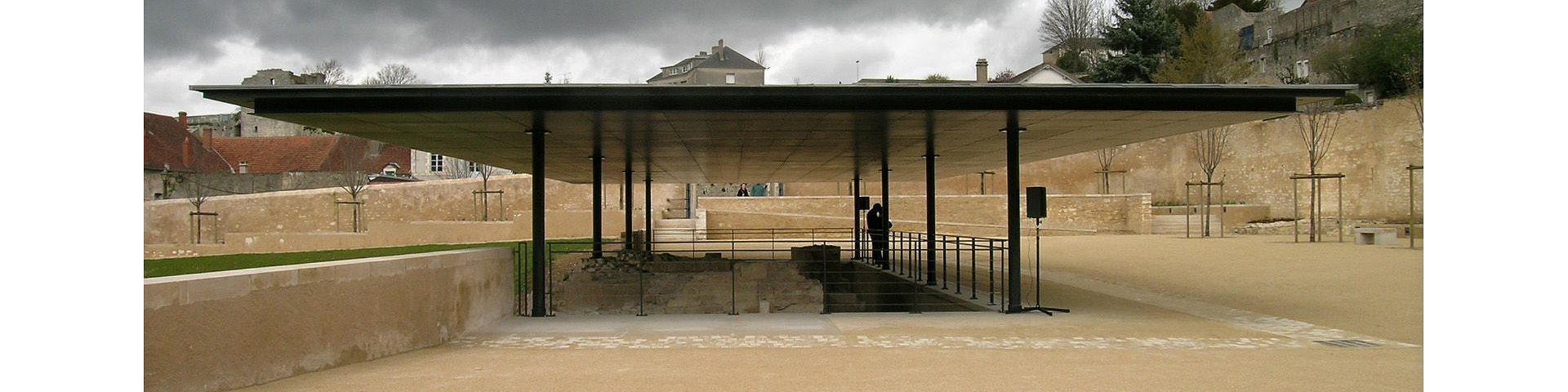 La Charité-sur-Loire - Vestiges de l'église (58)