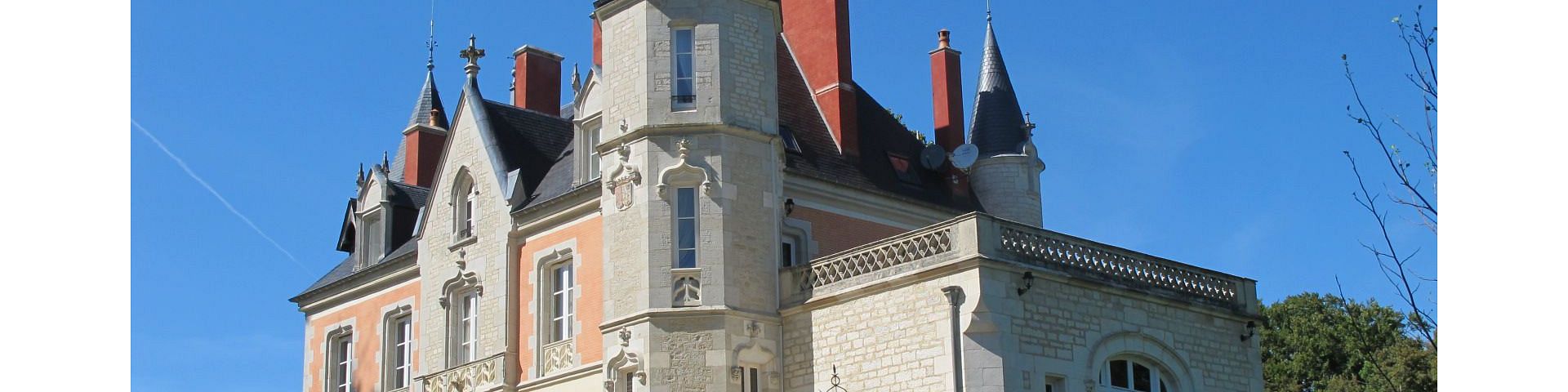 Loizerolle - Château (21)