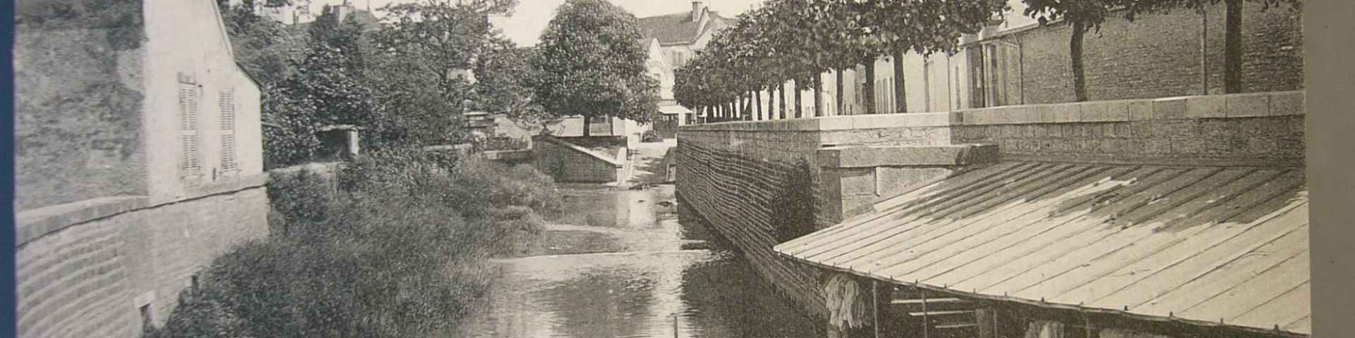 Nuits-Saint-Georges - Lavoir (21)